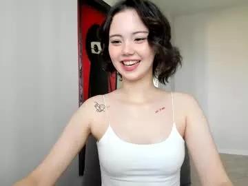 red_mok — twerk  #new here <i'm #young #18 #asian and very very #shy [0 tokens remaining]