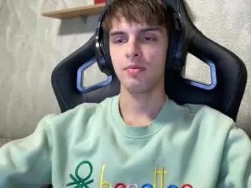 redbullshine — GOAL: flash dick [32 tokens left]