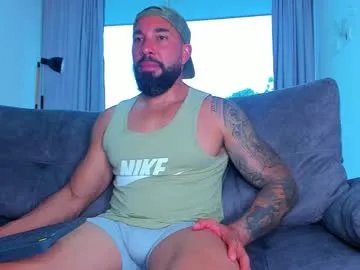 roman_muscle_ on Chaturbate