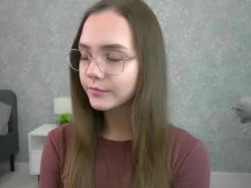 sara_whooops — Goal: Tease my pussy! #teen #shy #18 #young #bigass [222 tokens remaining]