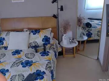 sarah_rayy on Chaturbate