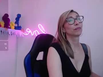 scarlett_079 — GOAL: oil show in my body [144 tokens remaining] Make me moan so hard  I love your vibration - Follow Me  Thanks for support me  #bigass #blonde #mature #lovense #new