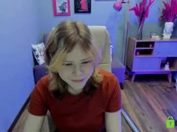 softflame — ! '   !   #new #redhead #18 #teen #shy [3 tokens remaining]