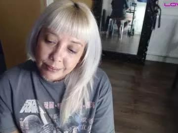 sunni_hottie on Chaturbate