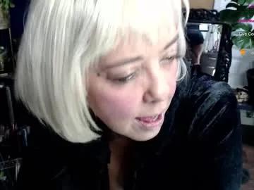 sunni_hottie on Chaturbate