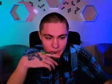 thomas_crow on Chaturbate