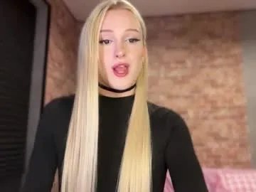 tiffany2005 — GOAL: fuck my ass and cum [643 tokens remaining] Welcome to my room! #cum #bigdick #bigass #18 #trans