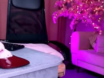 Freechat tinadavil on Chaturbate