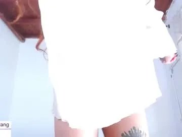 trix_fiore_oficial on Chaturbate