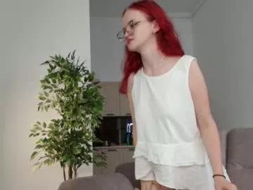 xoxo_cherry1 from Chaturbate