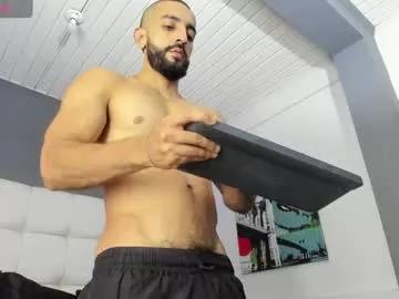 yiyo10_ on Chaturbate 