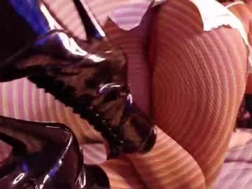 Freechat yourcutemolly on Chaturbate