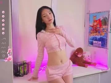 yung_leana — GOAL: airkiss [9 tokens remaining] hello my first day here! welcom to my room  #asian #smalltits #skinny #teen #new