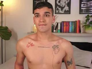 aalan_jamess from Flirt4Free