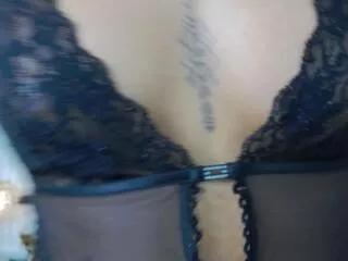 annie_gills from Flirt4Free