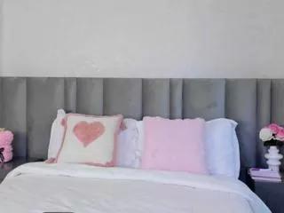 ariana_james from Flirt4Free