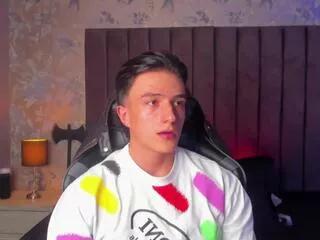 aslan_fox from Flirt4Free