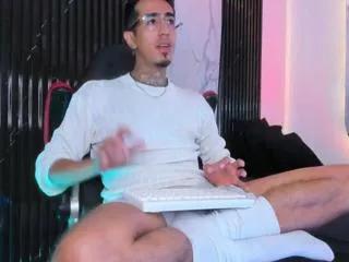 donovan_desmond from Flirt4Free
