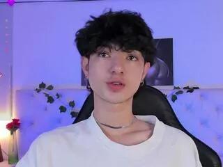 elliot_soleil from Flirt4Free
