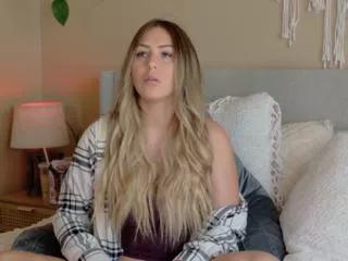 emeree_lakes from Flirt4Free