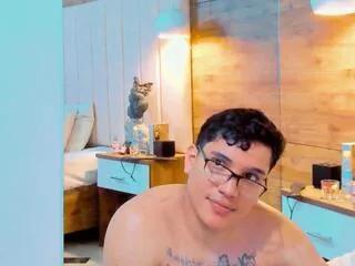 esteban_morenoo from Flirt4Free
