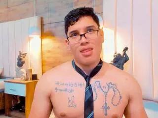 esteban_morenoo from Flirt4Free