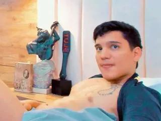 esteban_morenoo from Flirt4Free