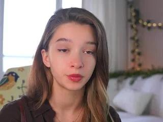 lynna_frere from Flirt4Free