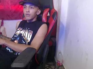 occoner_weed from Flirt4Free