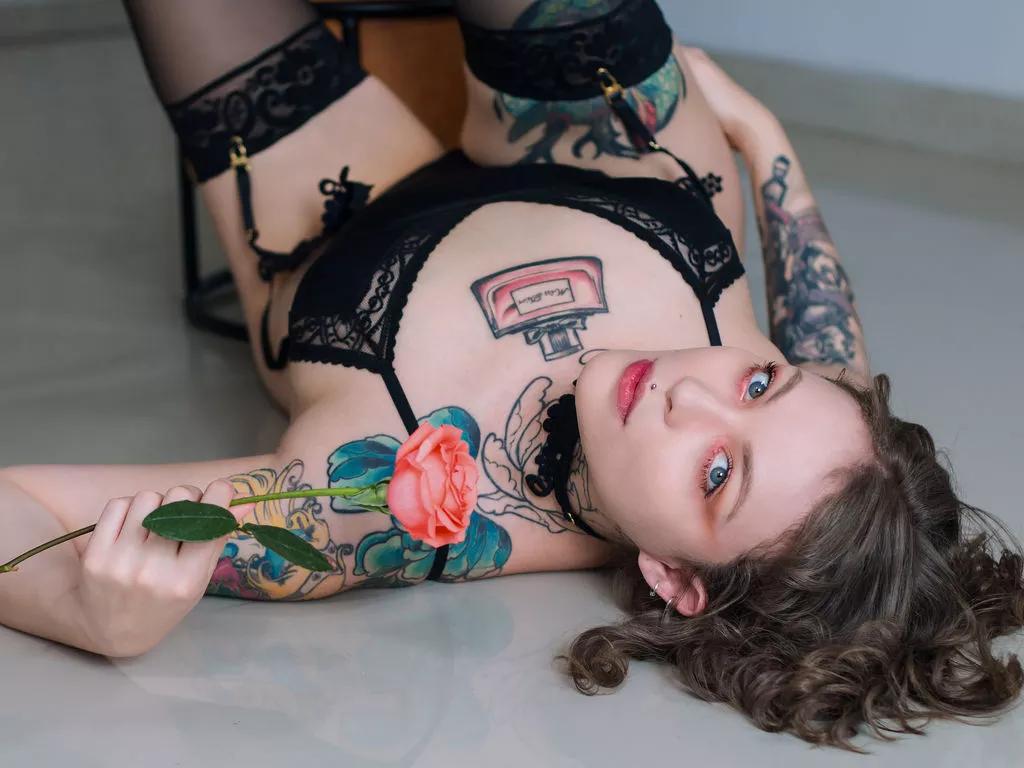 NellSton on LiveJasmin
