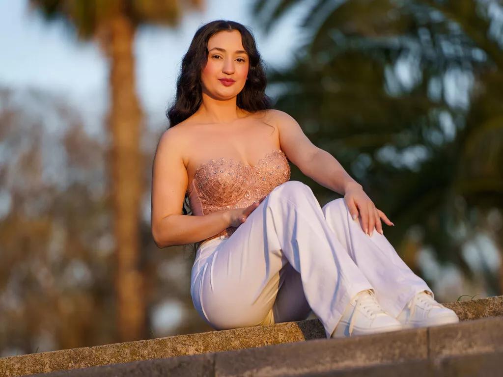 ZamphyraNight on LiveJasmin