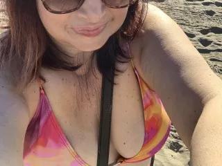 BellaHips from Streamate