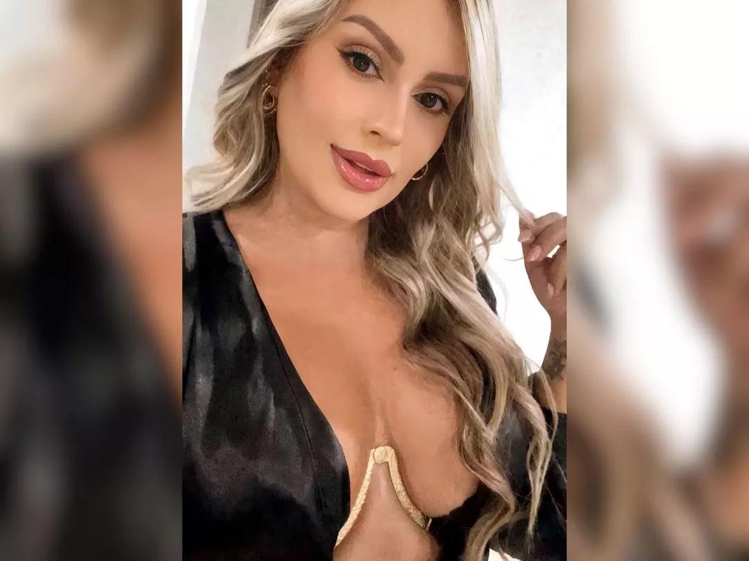 Hanna_Blondee from Streamate