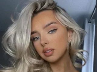 SweetScarletteUK from Streamate
