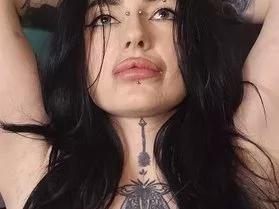 TattooedSiren_X from Streamate