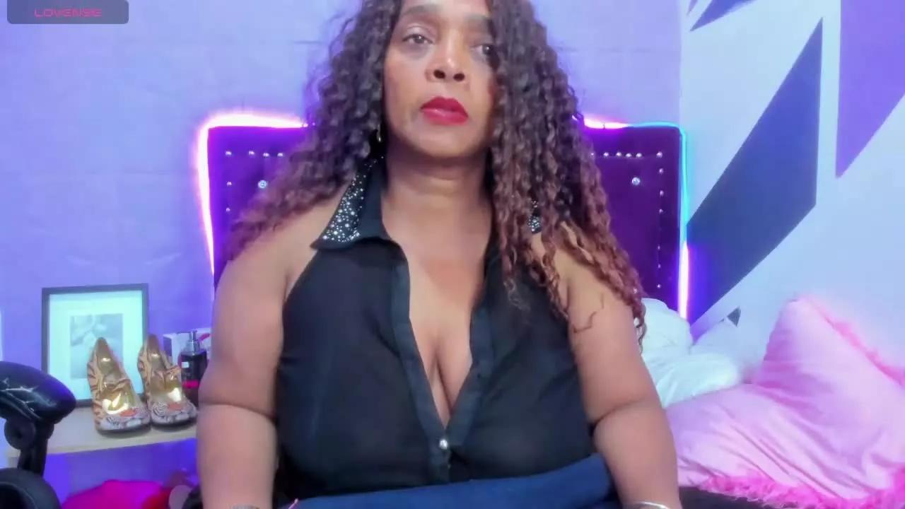 AinaEbonyMilf from Streamray
