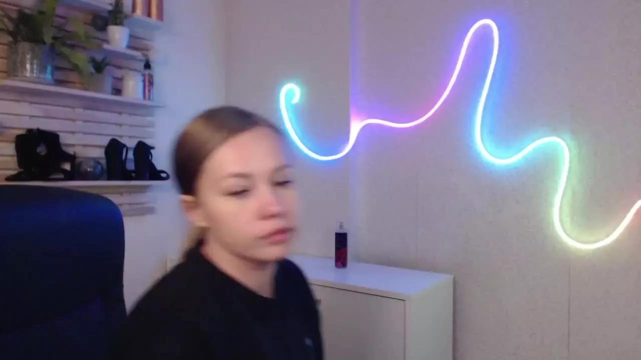bambiHOLLY from Streamray
