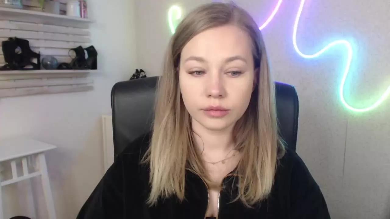 bambiHOLLY from Streamray