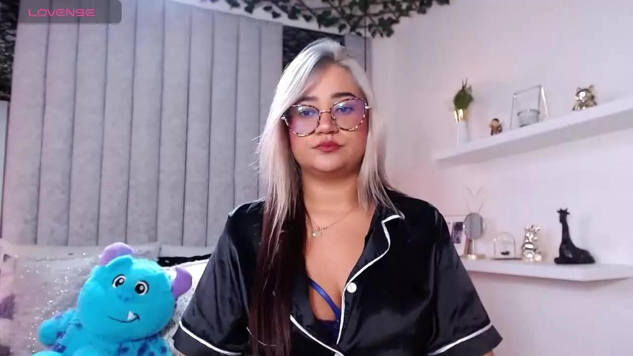 IndiVelvet from Streamray