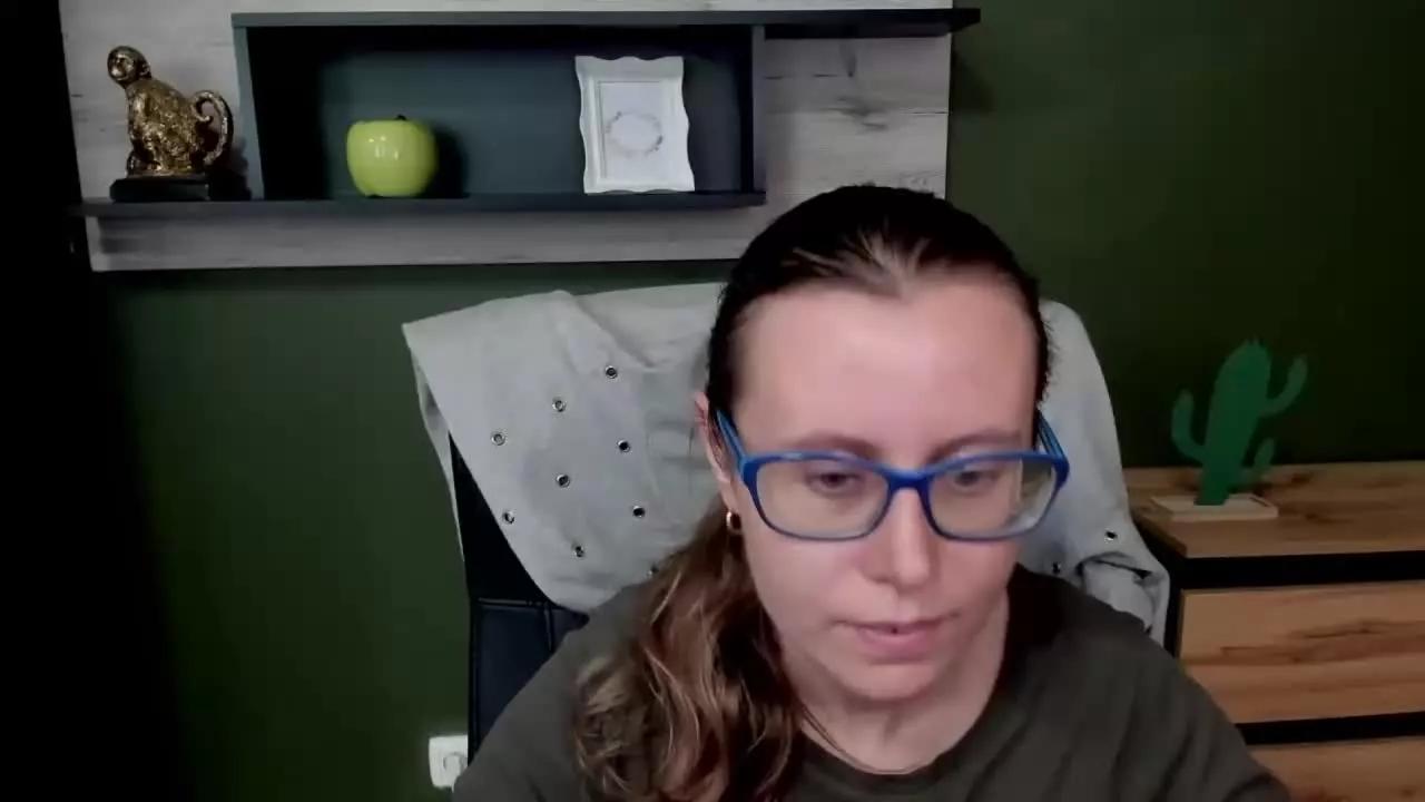 LizzySparkle from Streamray