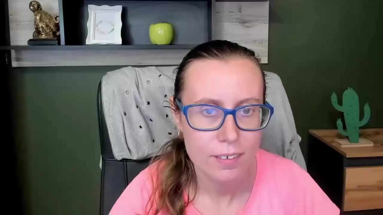 LizzySparkle from Streamray