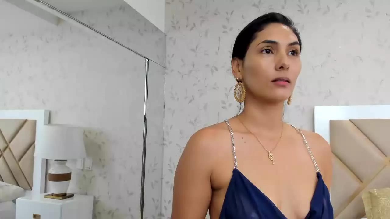 MadyBrow on Streamray