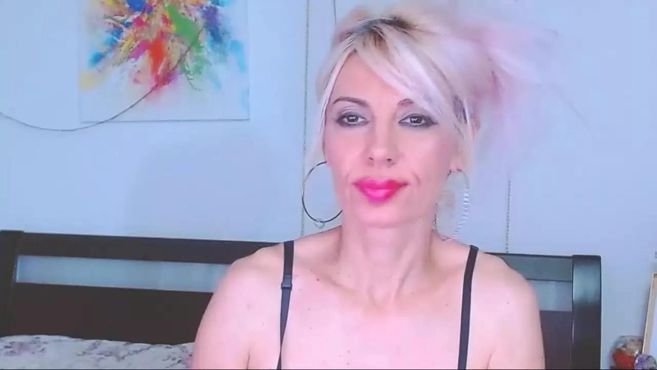 MissLaraHoney from Streamray