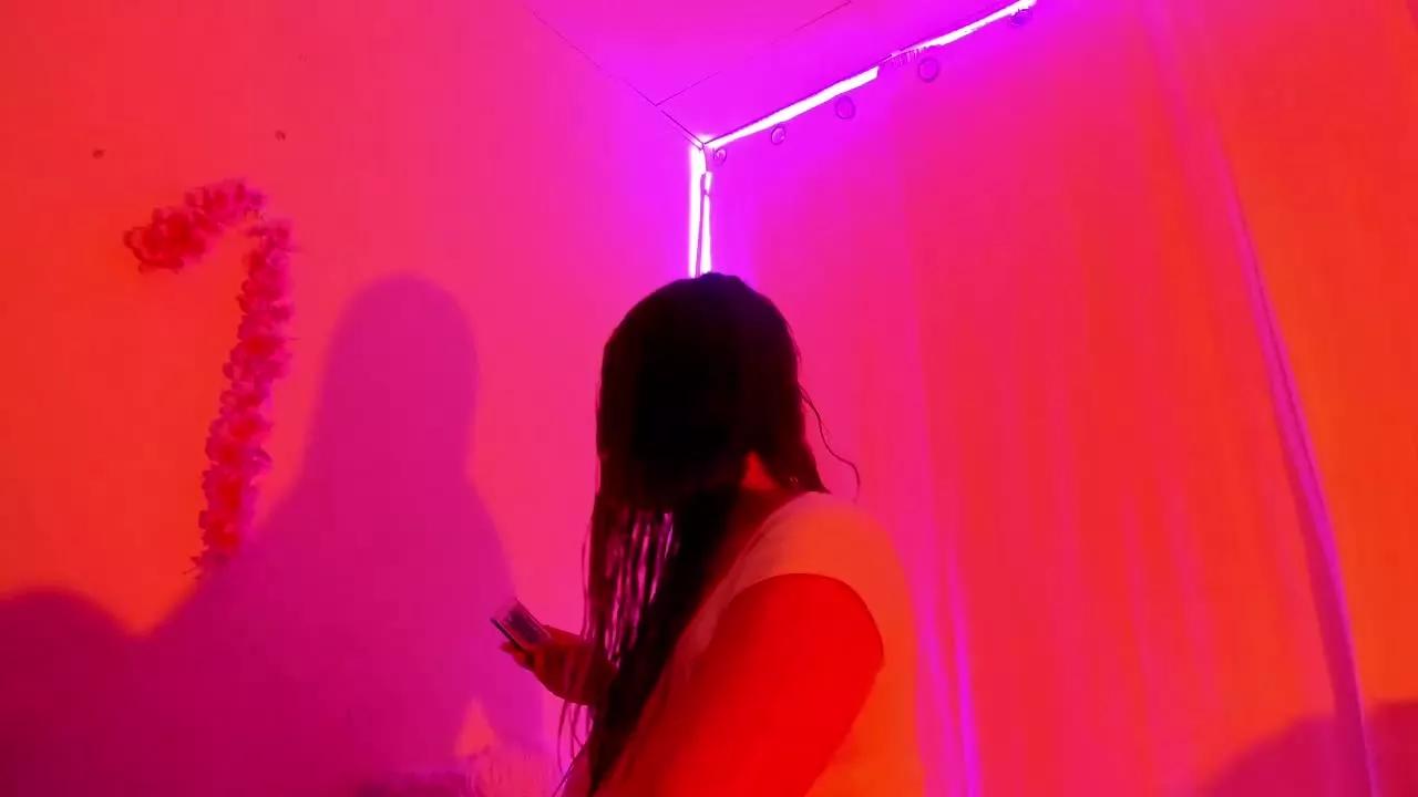 SaraHenaoz from Streamray