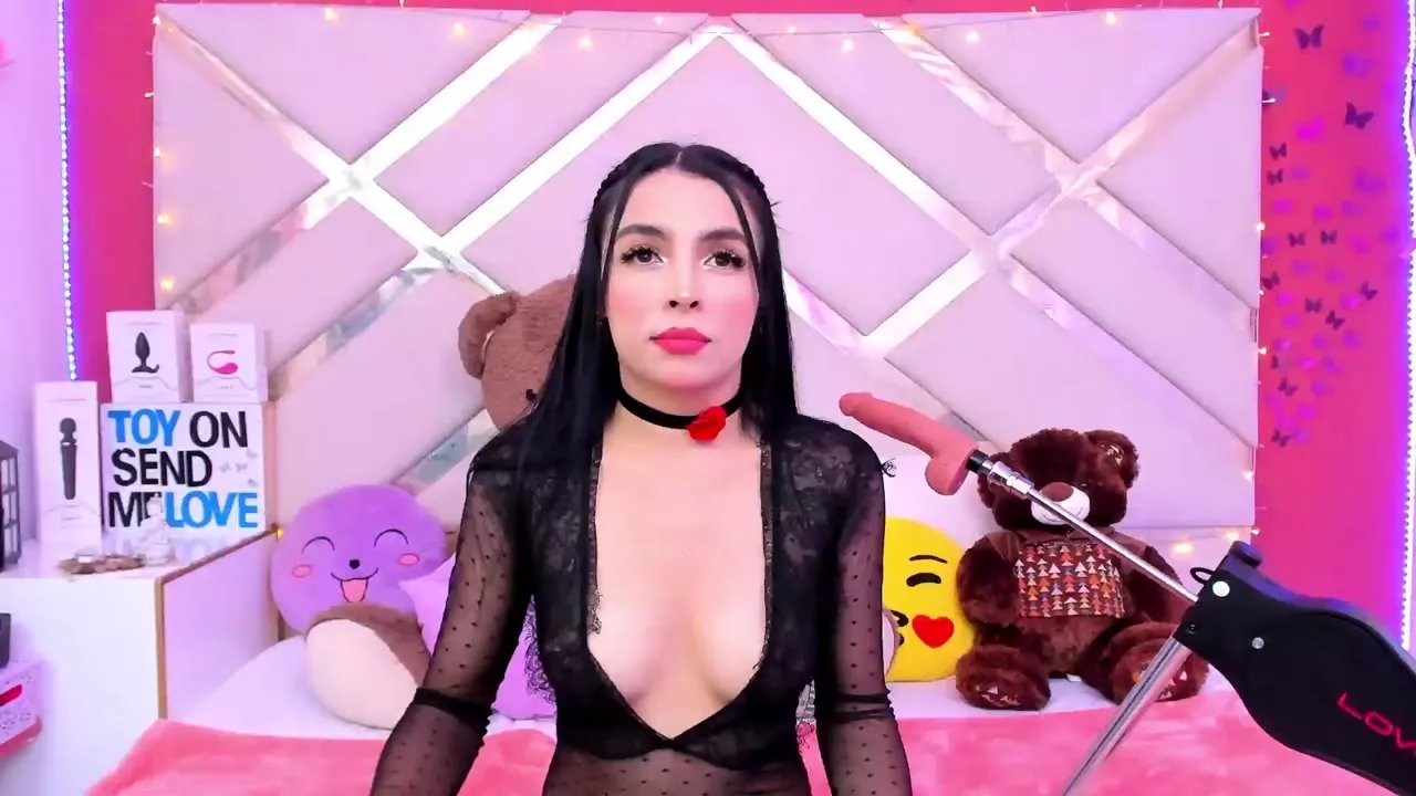 SaraSstonee on Streamray 