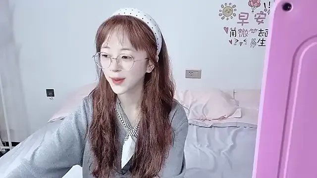 -ruoruo- on StripChat