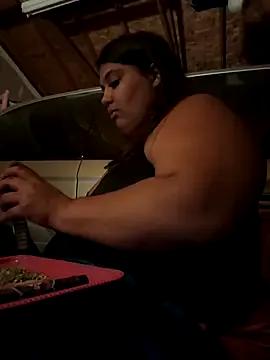 1n0nlythroat on StripChat 