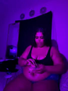 1n0nlythroat on StripChat 