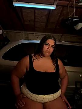 1n0nlythroat on StripChat 