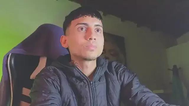777_camilo on StripChat 
